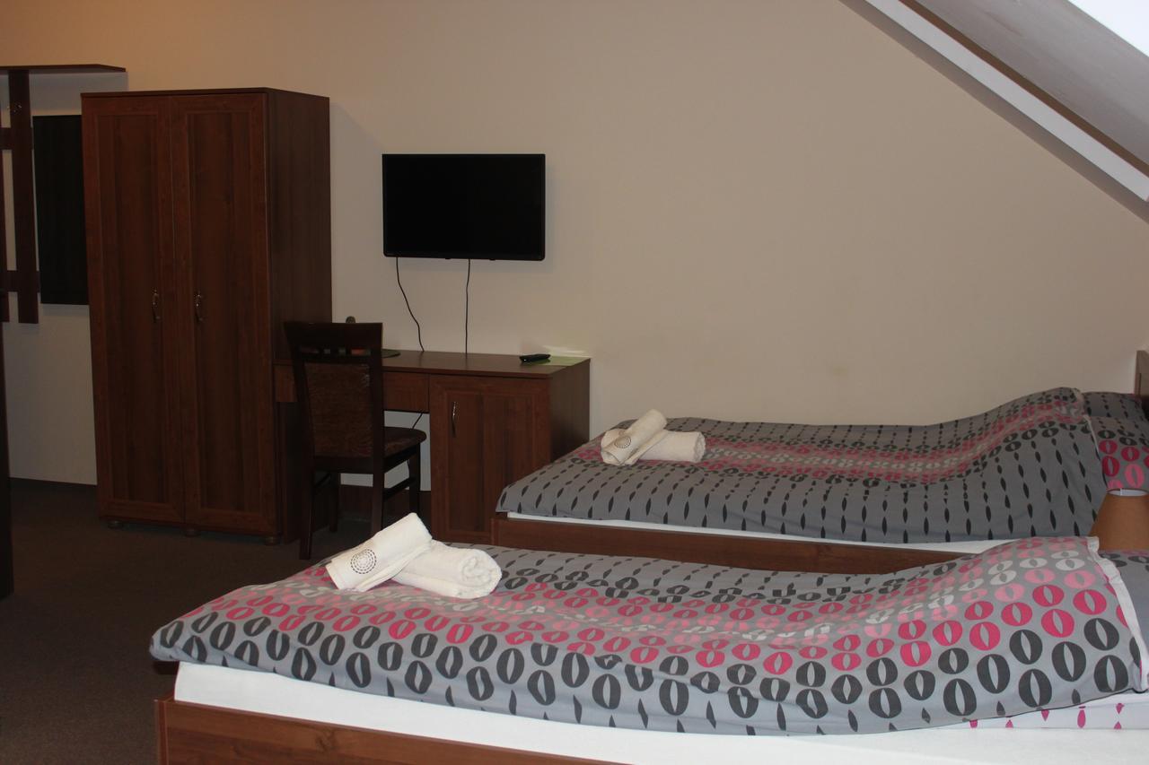 Hotel Gosciniec Legenda Wyszogrod Esterno foto