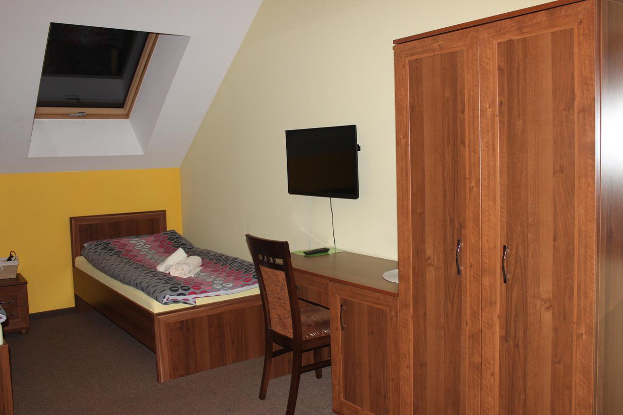 Hotel Gosciniec Legenda Wyszogrod Esterno foto