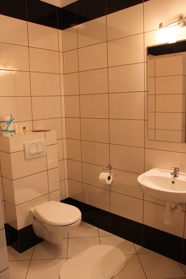 Hotel Gosciniec Legenda Wyszogrod Esterno foto